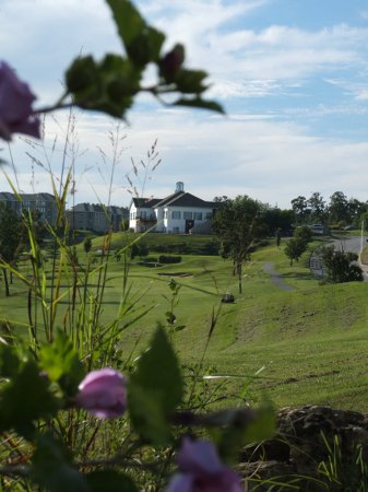 Branson-Golf-Resort-Clubhouse-from-Afar