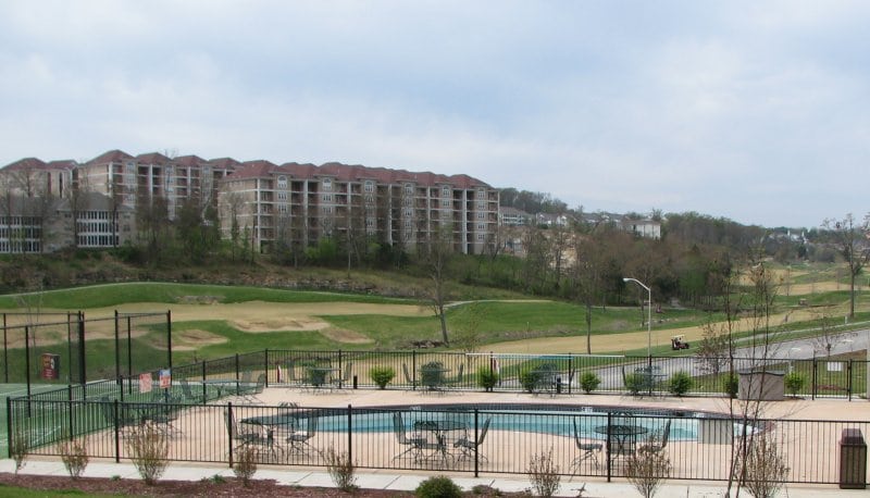 branson-condos-pool